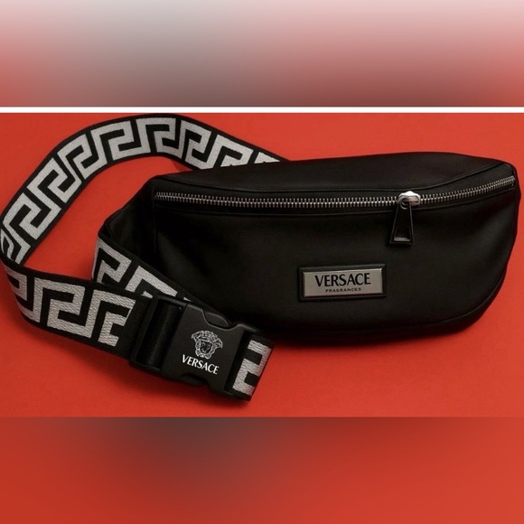 Versace Black Geometric Belt Bag with Adjustable Strap. - Picture 4 of 7